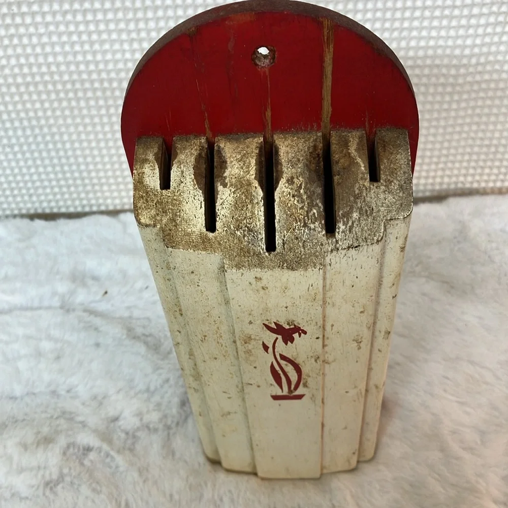 Wall Knife Block